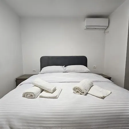 Elois Luxury Apartment Tirana